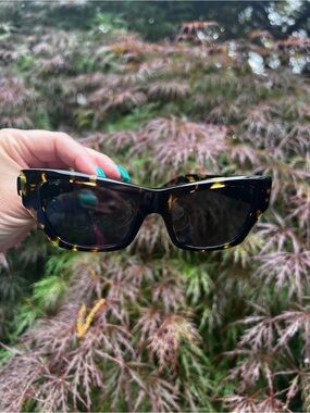 BURBERRY Cateye Yellow -Dark Havana B 441-U 4106/87 Sunglasses NIB